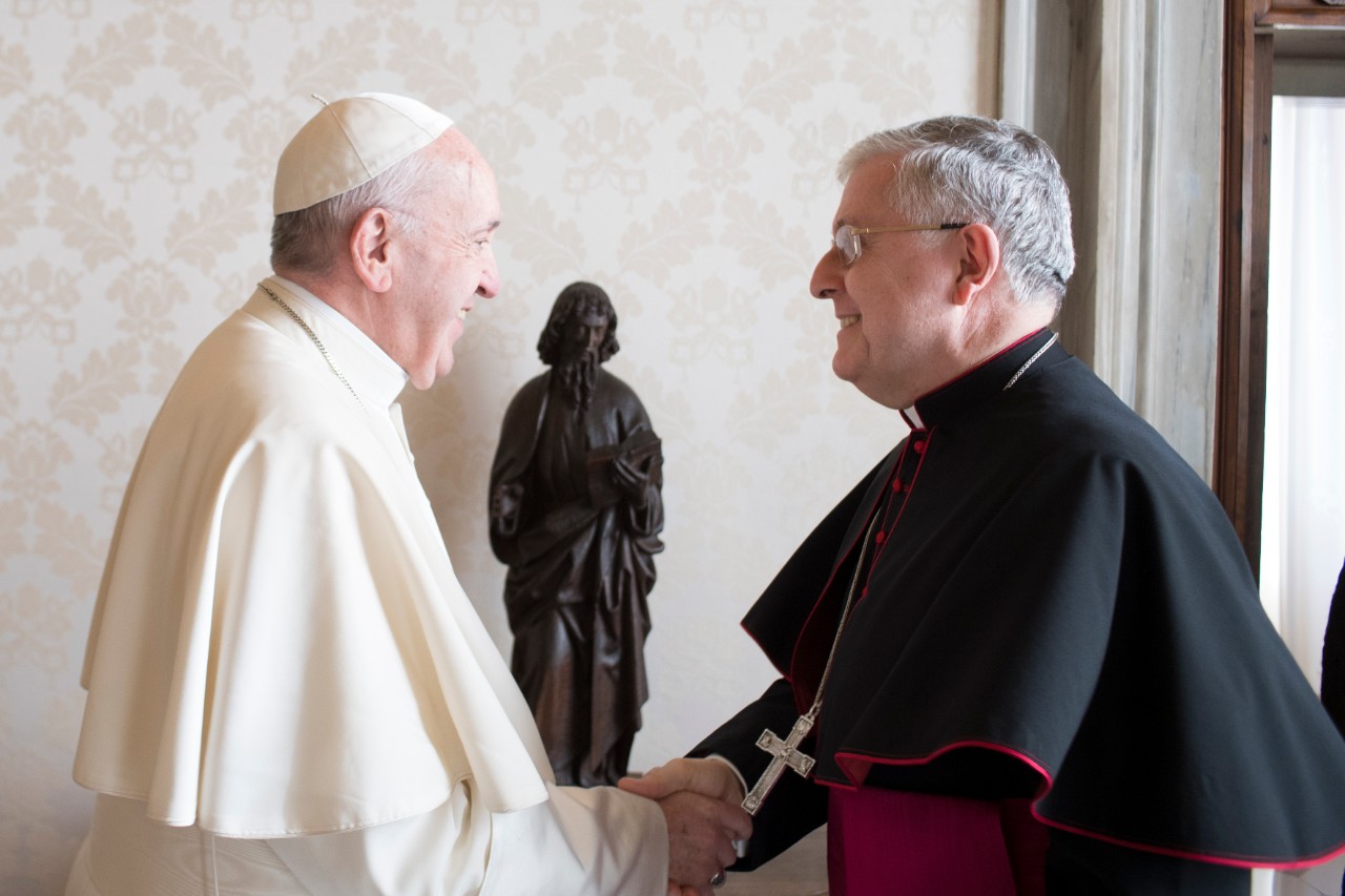 Foto Nuncio