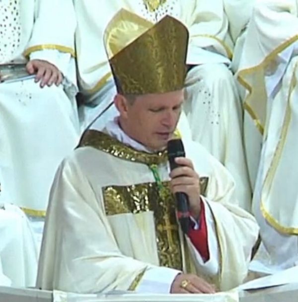 c576e652-f887-4d7d-8fc8-436306795ff4